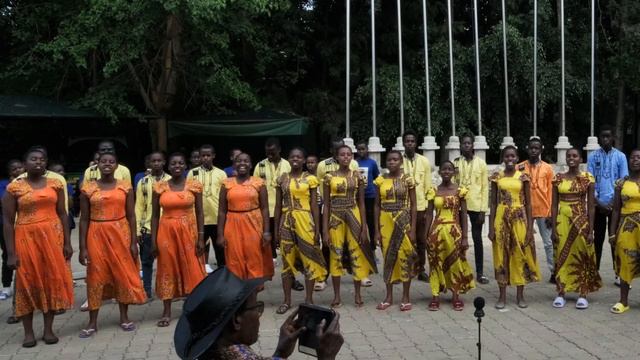 Mully Children's Family | Mission Choir | There is a Race смотреть онлайн
