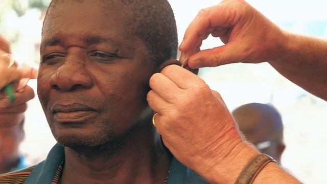 Changing Lives with Sir Richard Branson and Virgin Unite смотреть онлайн