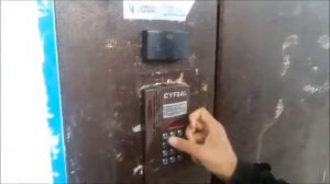 Как открыть любую домофонную дверь без ключа!!!