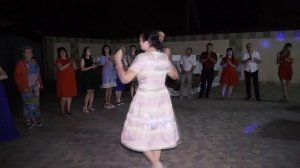 Зажигательный танец тещи и зятя.