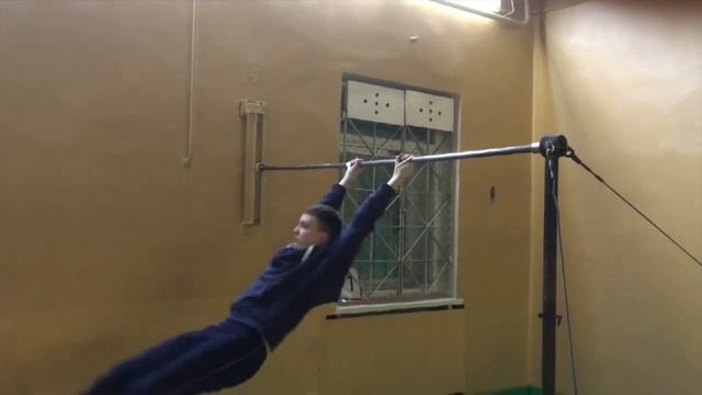 Упражнение 20. Соскок махом назад на перекладине для 3-5 курсов (обучение) смотреть онлайн