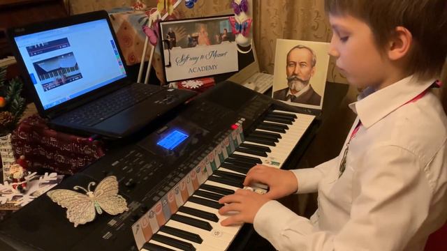 Vasya. Обучающее видео без метронома: К.Сен-Санс "Ария Далилы" смотреть онлайн