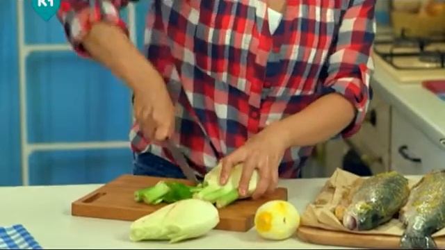 Форель, фаршированная картофелем. Рецепты счастья. смотреть онлайн