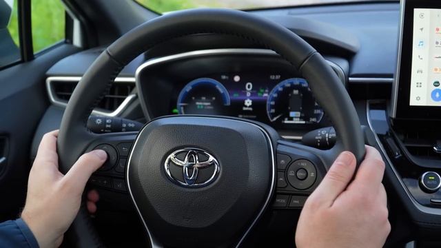 Toyota Corolla Cross: O carro mais vendido do mundo... agora em SUV - Standvirtual смотреть онлайн