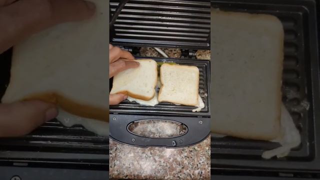 #eggcheesesandwich #sandwichmaker #easybreakfast #easytomake