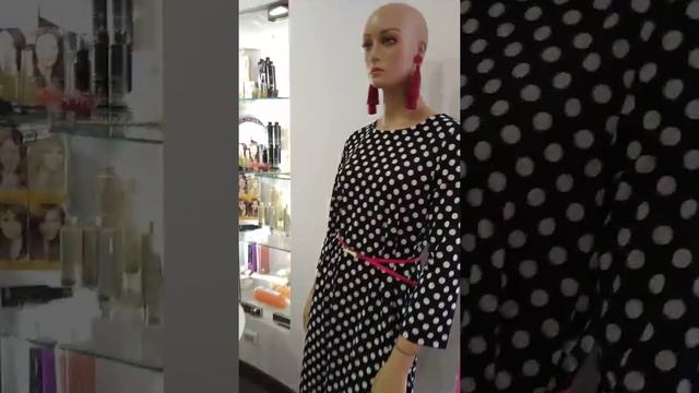 Платье Avon в горошек смотреть онлайн