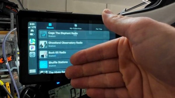 Apple CarPlay & Android Auto for your Motorcycle with Carpuride
