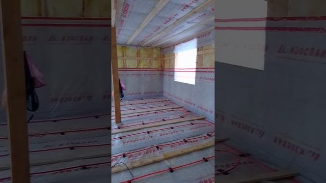 Строительство каркасного дома в Крыму. Утепление полов. смотреть онлайн