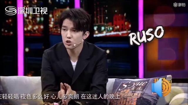 Dimash cantando un poquito en 8 idiomas (2017- China) смотреть онлайн