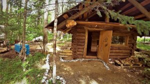 БРОСИЛИ ВСЕ ДЕЛА, ВЗЯЛИ МАЭСТРО, ГИТАРУ И РВАНУЛИ В ТАЙГУ.