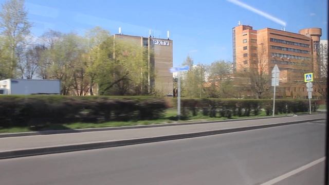 По улице Героев Панфиловцев до метро "Планерная" - на автобусе НефАЗ-5299-40-52 едем в "Мегу-Химки" смотреть онлайн
