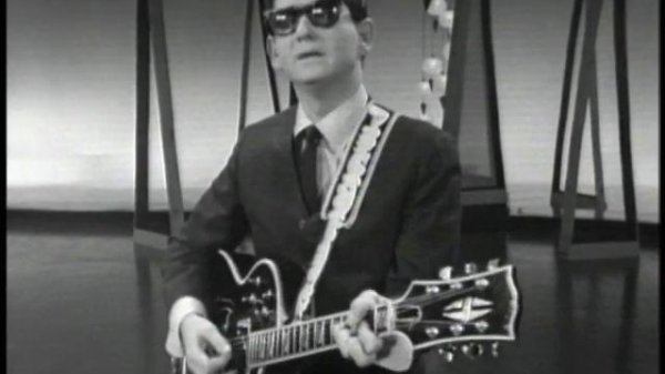 Roy Orbison - Crying (from The Roy Orbison Show)