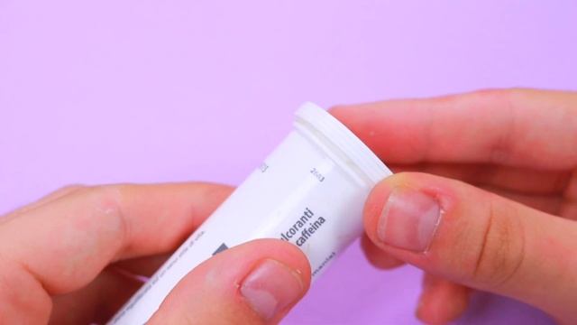 DIY Miniature DollHouse Rooms Tutorial - Living Room! смотреть онлайн