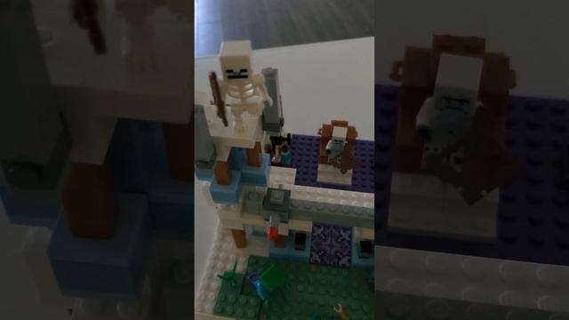 Lego Ice Castle смотреть онлайн