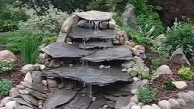 Wodospad z łupka tatrzańskiego w otoczeniu otoczaków rzecznych od stone-art.pl смотреть онлайн