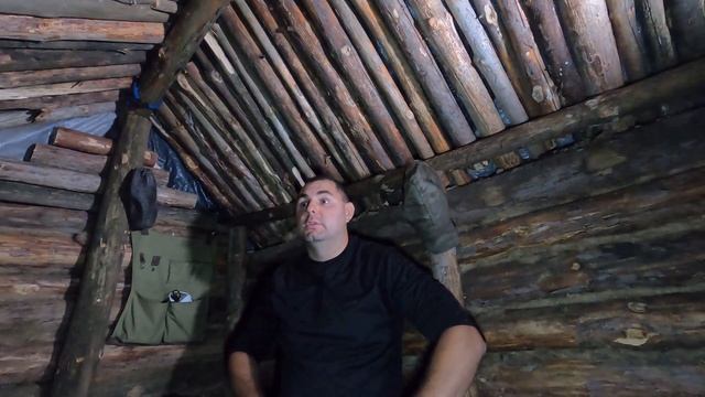 ЖИЗНЬ В ЗЕМЛЯНКЕ | УКРЕПИЛ КРЫШУ | ГОТОВЛЮ РЖАНЫЕ ЛЕПЕШКИ В ПЕЧКЕ | НАЧАЛ НОСИТЬ КИРПИЧИ.Bushcraf смотреть онлайн