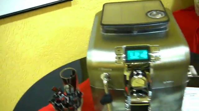 Saeco Syntia Digital Inox смотреть онлайн