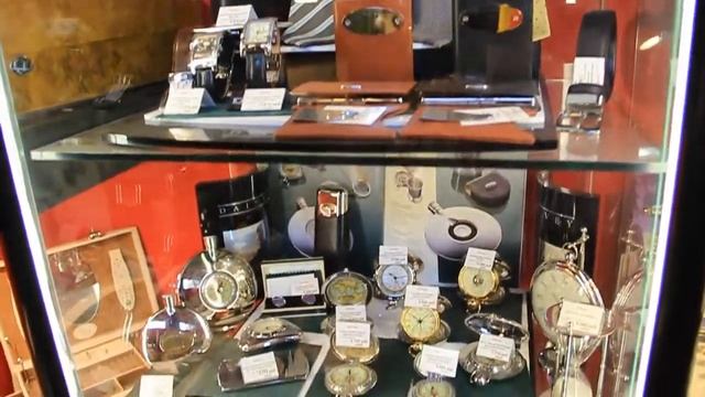 Мультибрендовый салон - магазин Атрибутика смотреть онлайн