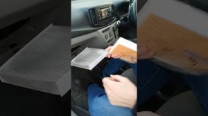 Замена салонного фильтра DAIHATSU MIRA E:S, LA300S