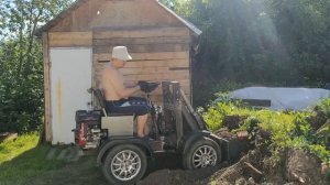 Тестирую два погрузчика перед покраской..mp4