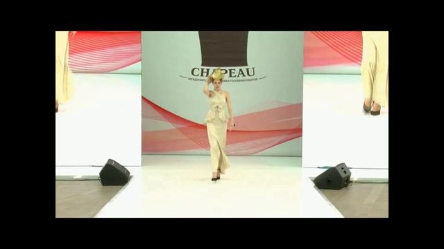 Ga-La Boheme Fashion Show / Гала-показ Журнала "Богема", Гостиный двор, на открытии Chapeau 2019 смотреть онлайн