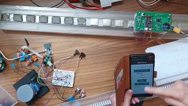 Moteur Synchrone linéaire, ESP32, WebSocket смотреть онлайн