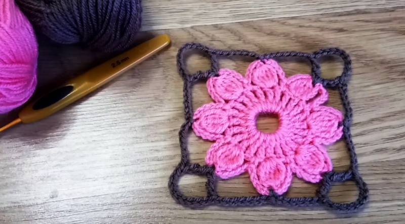 Квадратный МОТИВ крючком с цветком. Мастер-класс со схемой смотреть онлайн