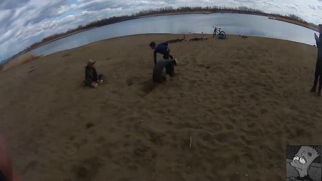 [учу друга делать сальто] смотреть онлайн