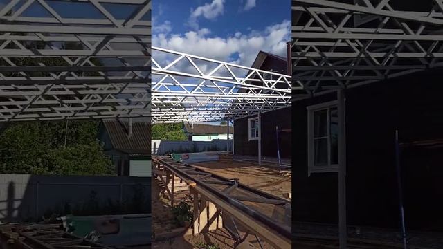 Навес из профильной трубы для автомобиля. Canopy Made Of Profile Pipe For A Car