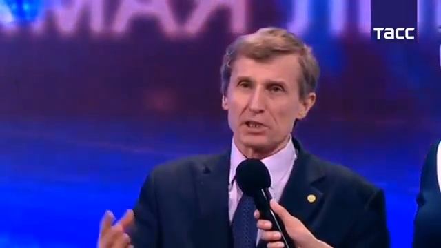 СНИМАЮТ НА КАМЕРУ? НАЧНИ ДРАКУ!