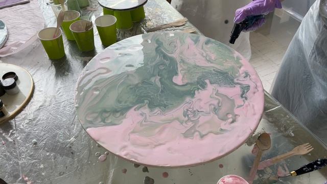 Впервые пробую рисовать в технике Fluid Art смотреть онлайн