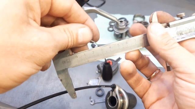 Замена троса переключения передач Sram S7 полная разборка шифтера, слабые места шифтера и кликбокса смотреть онлайн