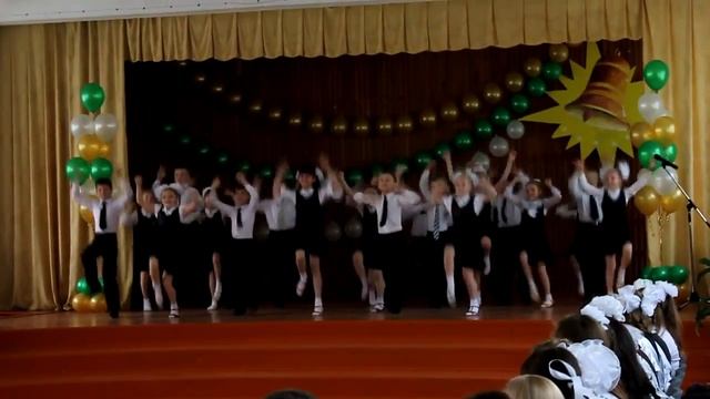 Последний звонок 2011 Танец 1 смотреть онлайн