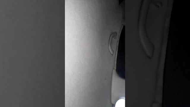 Как приклееть потолок на ауди А4 смотреть онлайн