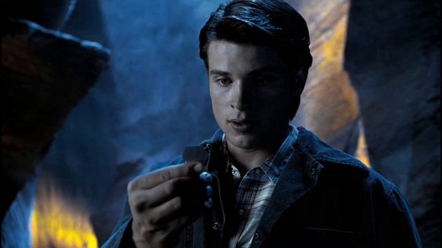 Two Years Since Tom Welling Appeared In Crisis! смотреть онлайн