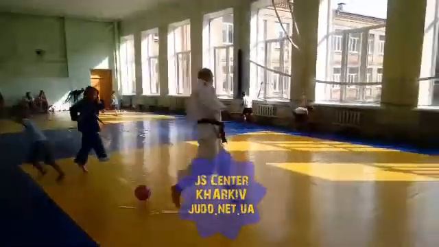 Детский тренер он такой) смотреть онлайн