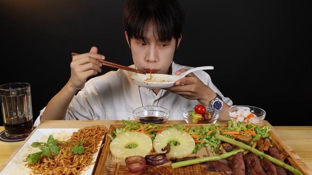 Mukbang/SUB/eating with Lars/Steak King Oyster Mushrooms/ASMR eating sounds смотреть онлайн