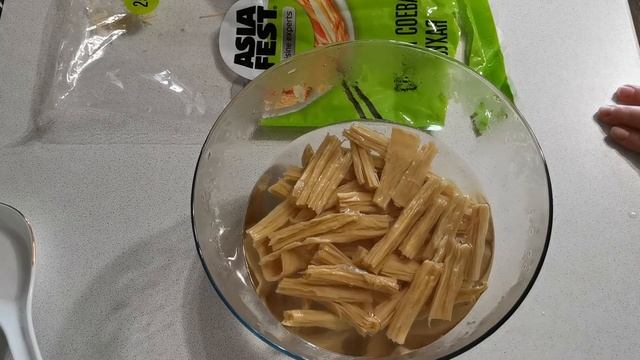 СПАРЖА ПО-КОРЕЙСКИ. КАК ПРИГОТОВИТЬ СПАРЖУ. СОЕВАЯ СПАРЖА смотреть онлайн