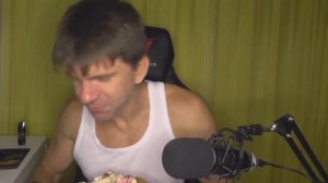 Эрик Датский ASMR Eating Ем торт Киевский