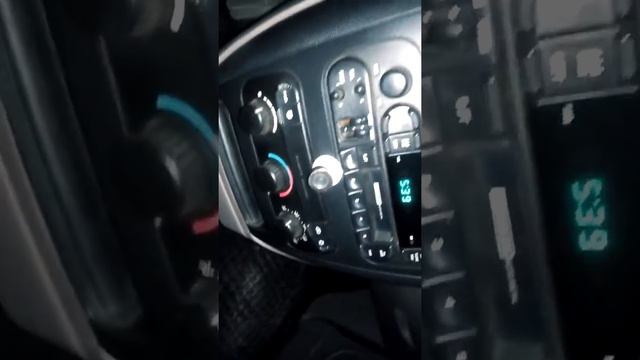 Держатель телефона в автомобиль смотреть онлайн