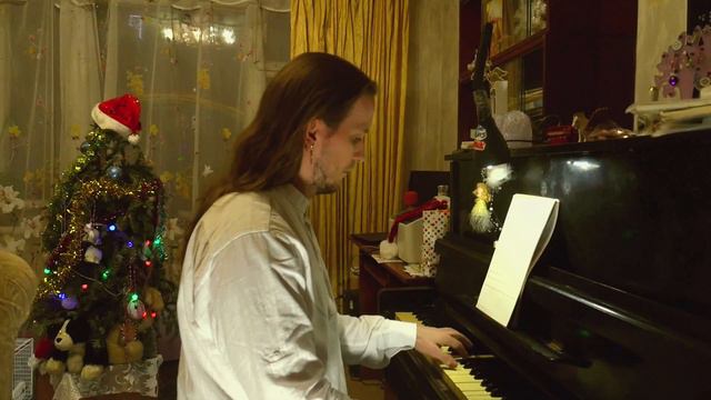 Щасливого Нового Року та гарного настрою!!!:) #christmas #piano #music #fun смотреть онлайн