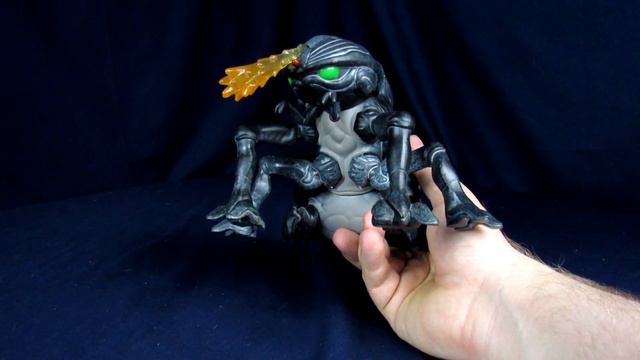 Funko Pops! StarShip Troopers Deluxe Tanker Bug 2020 Convention Exclusive Figure Review смотреть онлайн