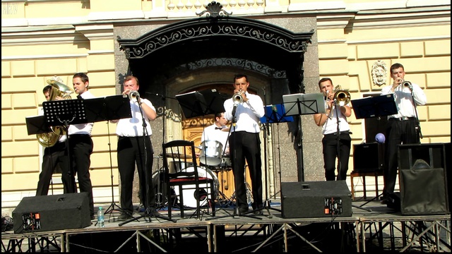  Olympic Brass смотреть онлайн