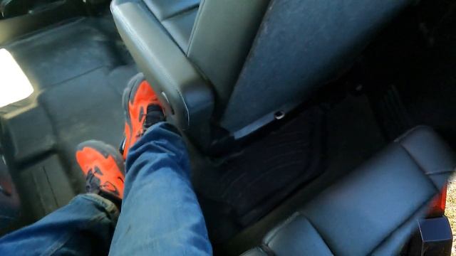 Will You Fit? - Chevrolet Suburban смотреть онлайн
