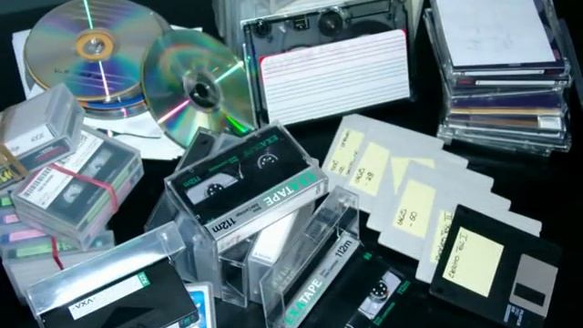 JBF 54-60 Shredding Hard drives, Laptops and even Monitors! смотреть онлайн