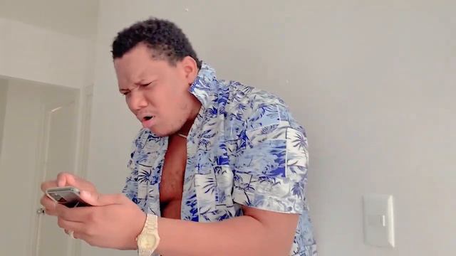 GWO VENO AK LOBO KAP PLENYEN NAN TELEFON KOURI VIN TANDE смотреть онлайн