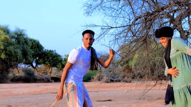 IDIL AYRUUSH & AXMED EESH CALAA | DHAANTO CUSUB | VIDEO 2022 смотреть онлайн