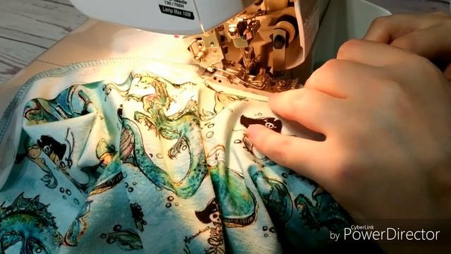 БЕСПЛАТНАЯ ВЫКРОЙКА+МК Шьем лонгслив для мальчика с отворотами shveinaya_muza смотреть онлайн