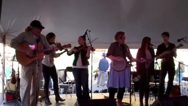 "Mountain Dew" - The Bard Owls смотреть онлайн