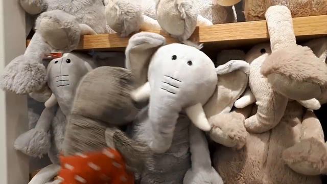 Идем с Басиком в торговый центр! смотреть онлайн